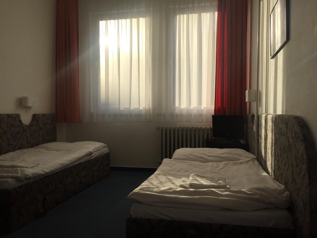 Hotel U Tri Lvu Budweis Exterior foto